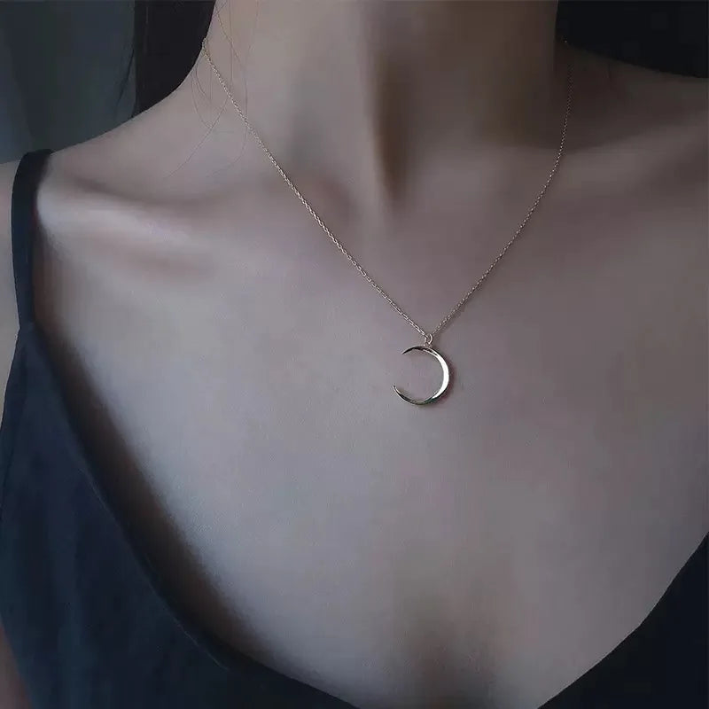 Collier Papillon Brillant – Double Chaîne Élégante pour Femmes